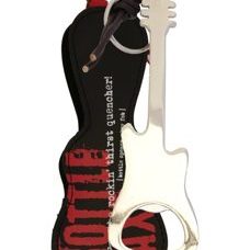 Flaschenöffner & Schlüsselanhänger „Bottle Axe“ in Gitarren-Form.