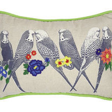 Langes Kissen mit Stickerei-Applikation „Bird“.