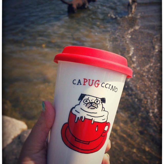 Coffee-to-go-Becher aus Keramik mit Silikon-Deckel 