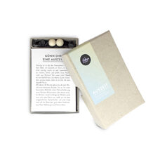 Auszeit. Jahreskalender mit 52 Karten für eine digitale Pause.